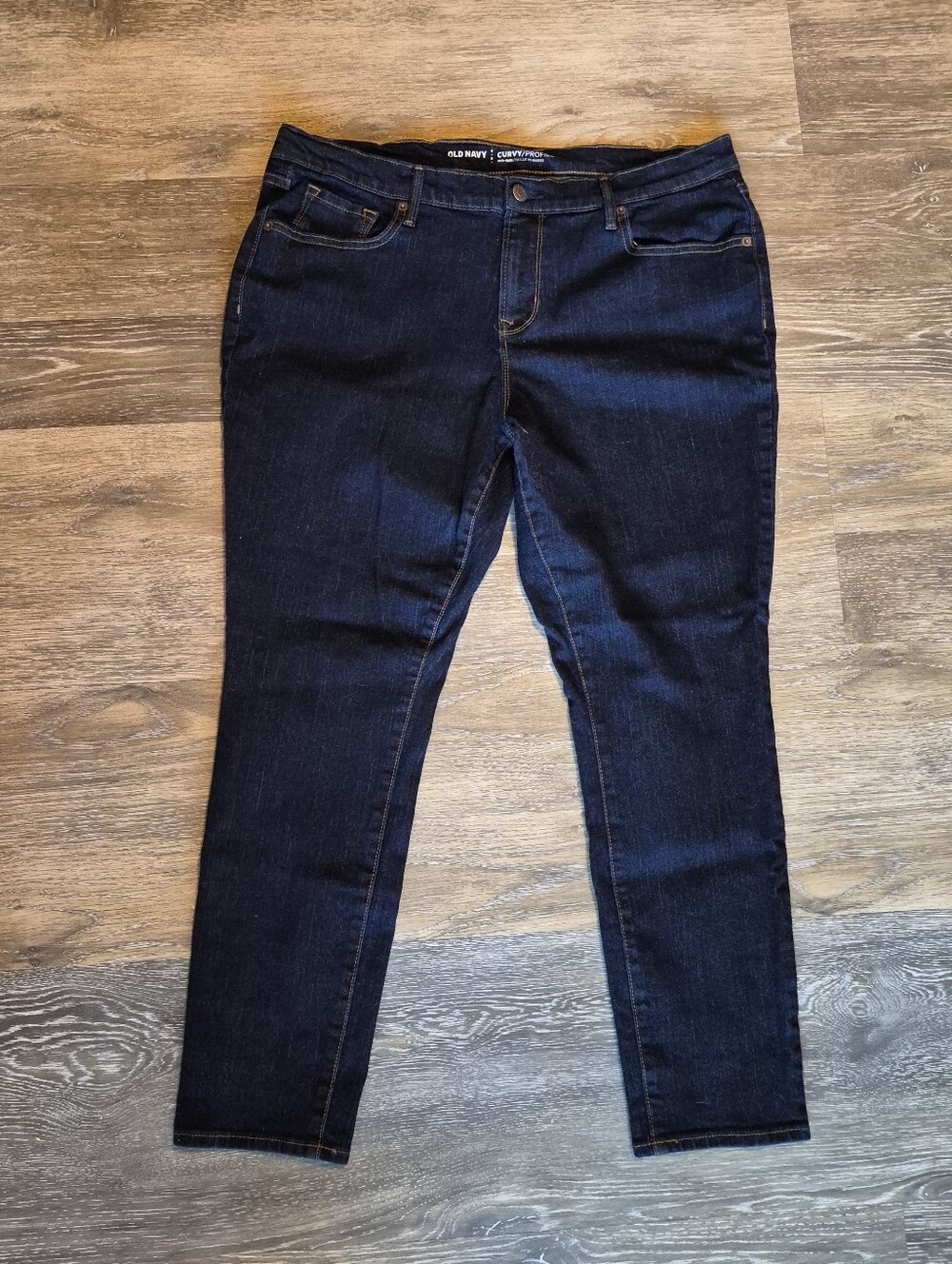 Old Navy Curvy Mid-rise Jeans Size 16 Petite